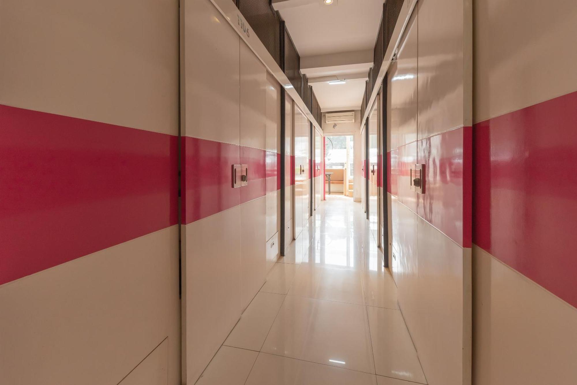 Reddoorz Hostel At Kiara Cozy Kircon 반둥 외부 사진