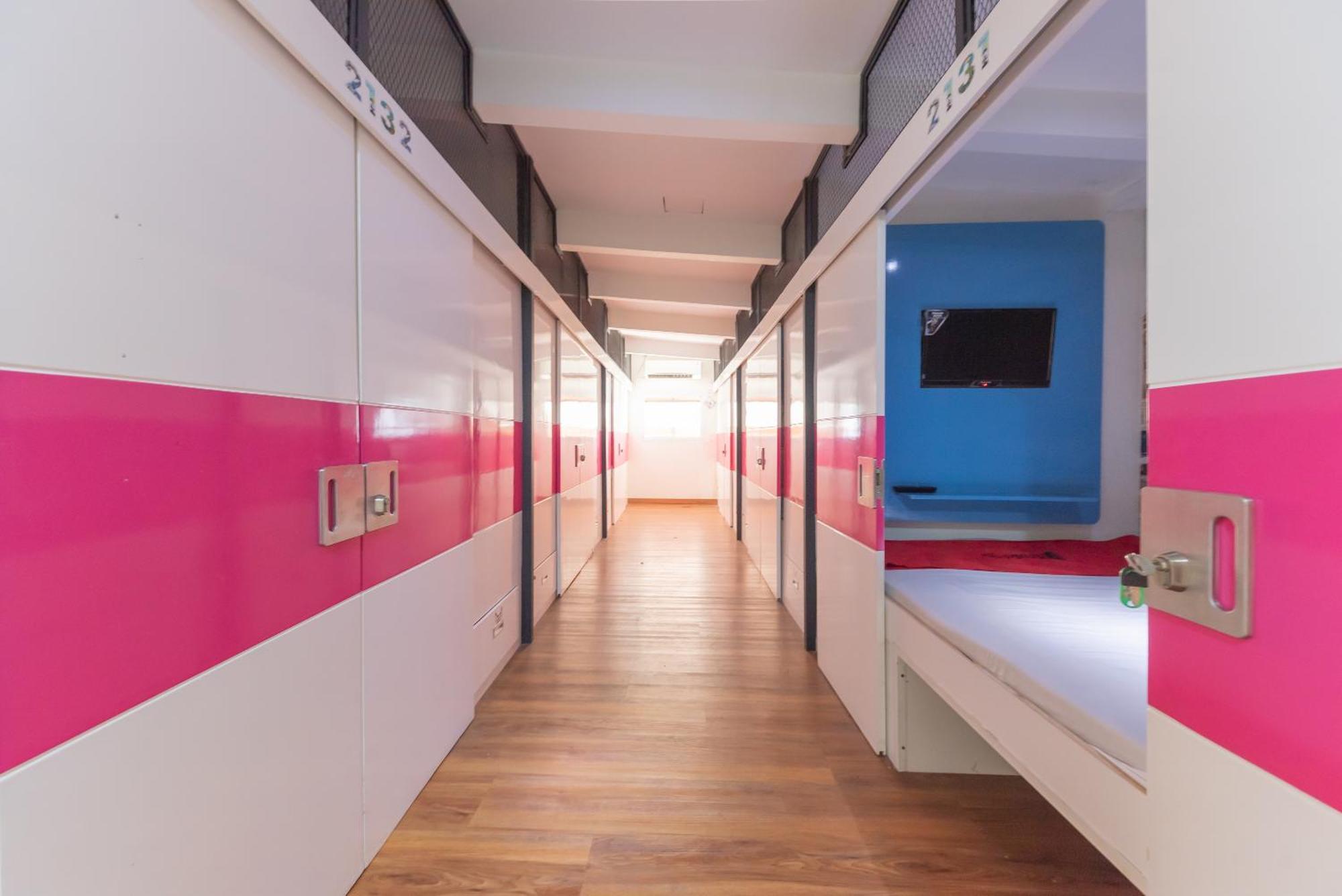 Reddoorz Hostel At Kiara Cozy Kircon 반둥 외부 사진